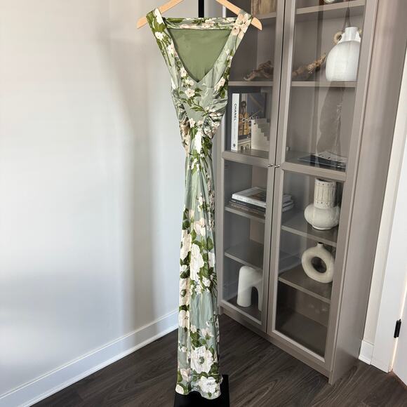 Reformation Anaiis Silk Maxi Dress 0 P NEW Tarragon Floral Open Back High Neck - Picture 3 of 7